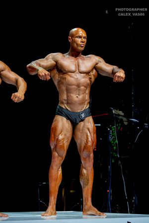 CLASSIC PHYSIQUE +178